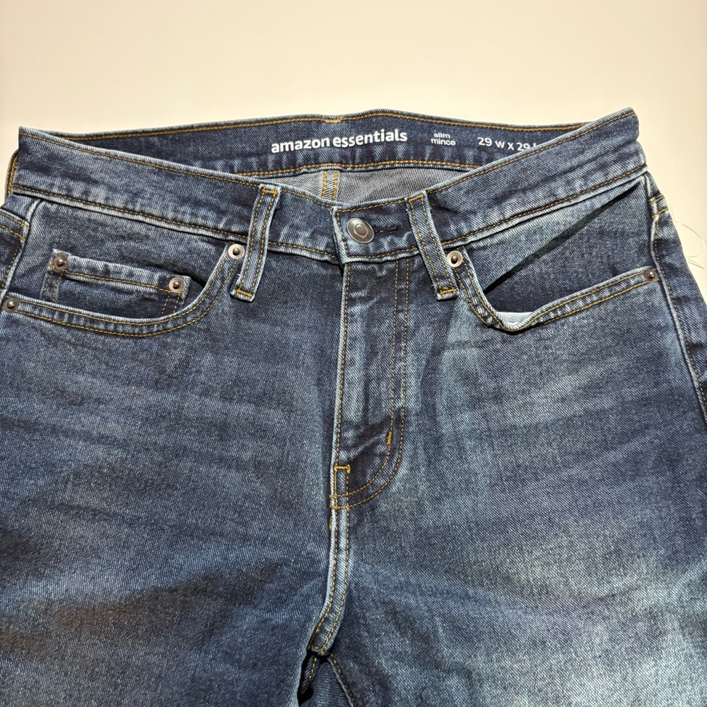 Amazon Essentials Men's Denim Slim Jeans